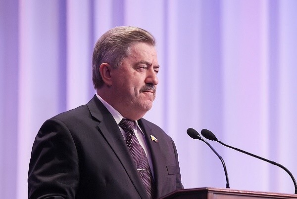 «Эти мрази пиарятся на горе людей»: депутат высказался о тех, кто критикует беженцев с Донбасса