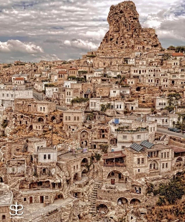 Древний город Ортахисар, Турция