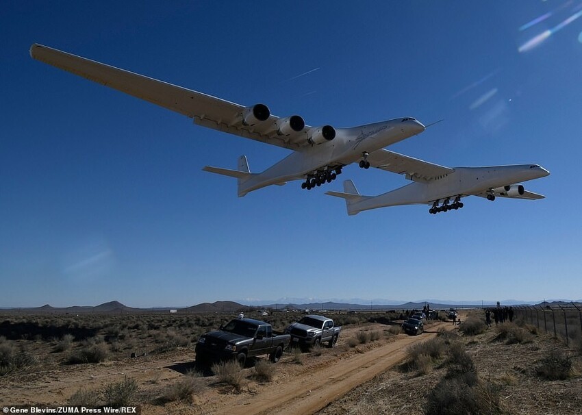 Самый большой самолет в мире совершил четвертый испытательный полет