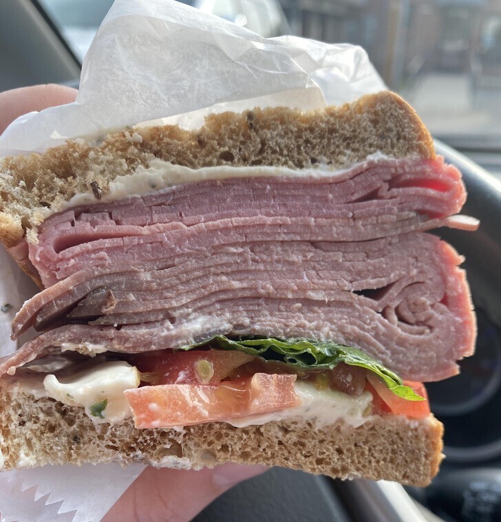3. «Я попросил добавить к моему сэндвичу дополнительный ростбиф»