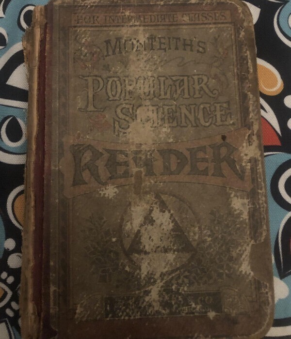 "Папа нашел у нас на чердаке научно-популярную книгу, изданную в 1881 году"