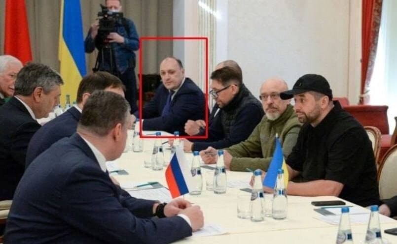 В Киеве СБУ ликвидировали члена переговорной группы Украины Дениса Киреева