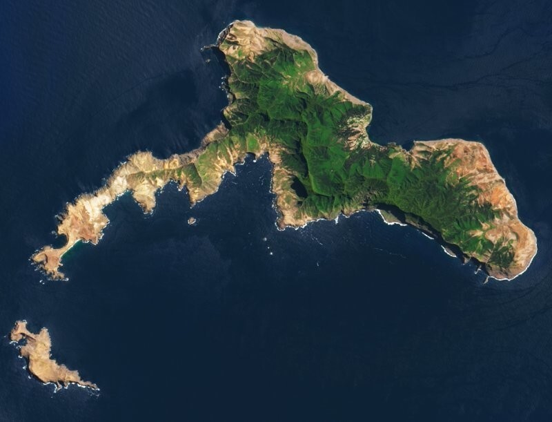В честь Робинзона Крузо назвали настоящий остров в Тихом океане! Рассказываем, как так получилось
