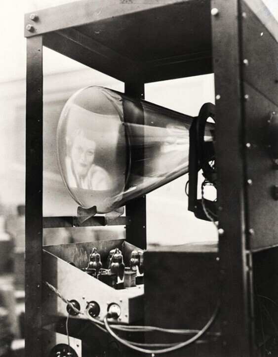 Телетрансляция из соседней комнаты в Институте Франклина в Филадельфии, 1934 год.
