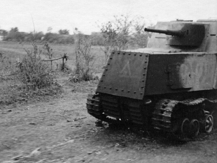 Как румынская армия в Одессе испугалась наших тракторов НИ-1, обшитых сталью с легендарного броненосца «Потемкин»