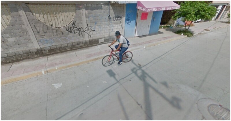 Встреча двух велосипедистов на картах Google