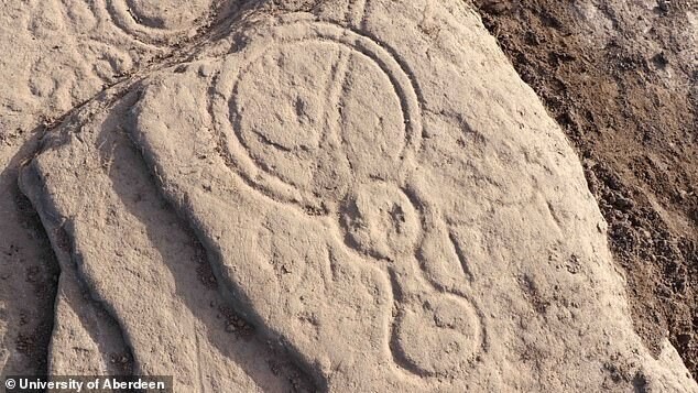 Древняя надпись на камне поставила учёных в тупик