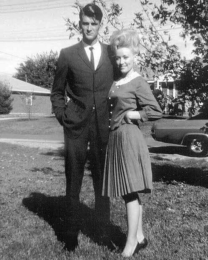 6. Долли Партон и ее муж Карл Дин в 60-х. Они женаты уже более 55 лет