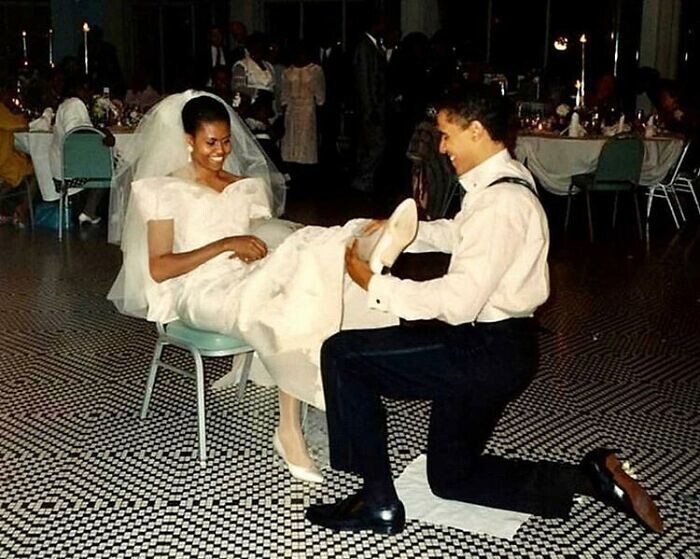 25. Мишель и Барак Обама в день их свадьбы, 1992 год