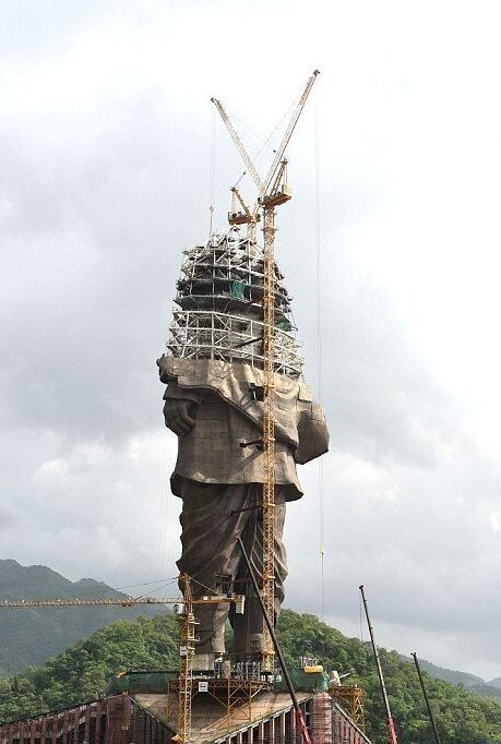 Статуя Единства Индия (самая высокая статуя на сегодня - 182 метра)