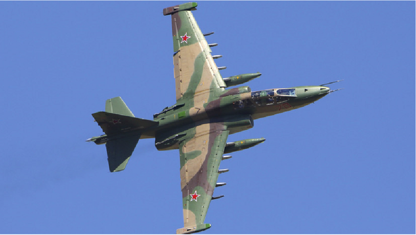 Российский летчик сумел посадить штурмовик Су-25, повреждённый украинской зенитной ракетой