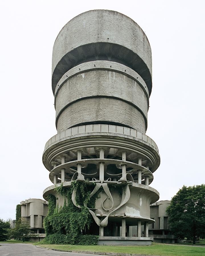 Водонапорная башня бальнеологической больницы в Друскининкае, Литва.