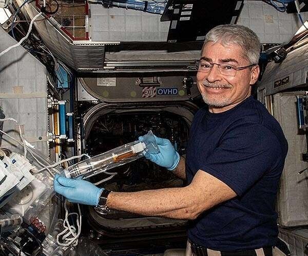 Американский астронавт станет рекордсменом NASA по продолжительности пребывания в космосе