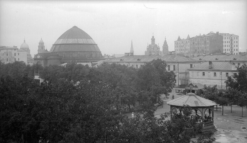 Накануне: снимки Москвы с 1914 по 1917 год