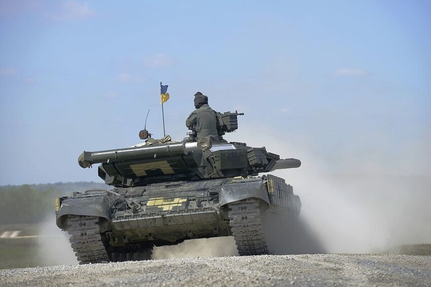 Украинские войска попытались контрнаступать от Славянска к городу Изюм, но потерпели поражение