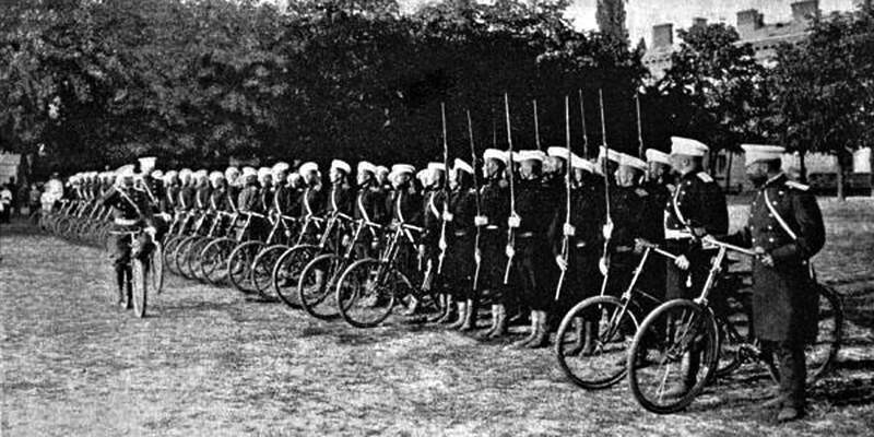 Война на «двухколёсных конях»: что представляли собой боевые велосипеды