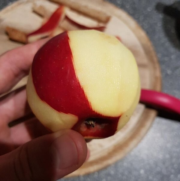 Очищенное яблоко выглядит как не очень хорошая пиксельная графика