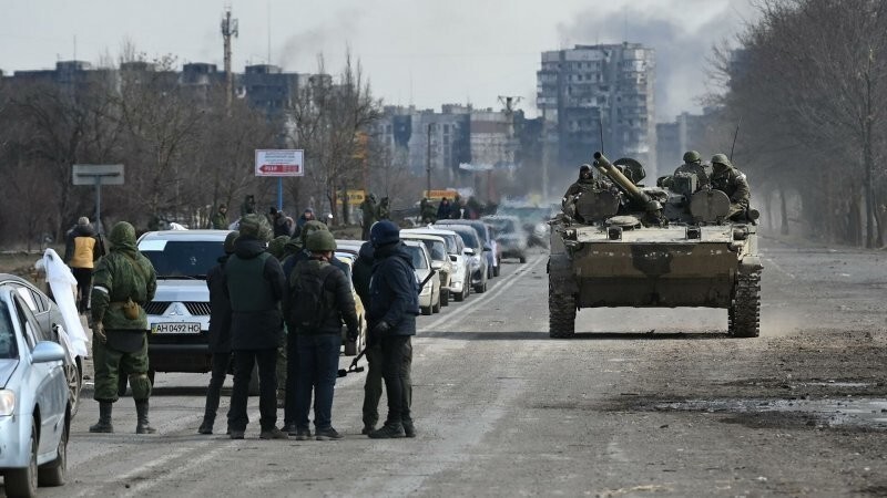Всё большее число боевиков в Мариуполе попадает в плен к ВС РФ, оставшись без боеприпасов