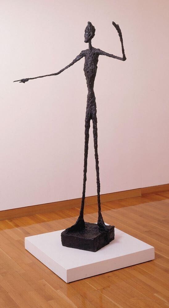 Самая дорогая скульптура, когда-либо проданная.  L'Homme au doigt (Указывающий человек) стоимостью 141,3 миллиона долларов