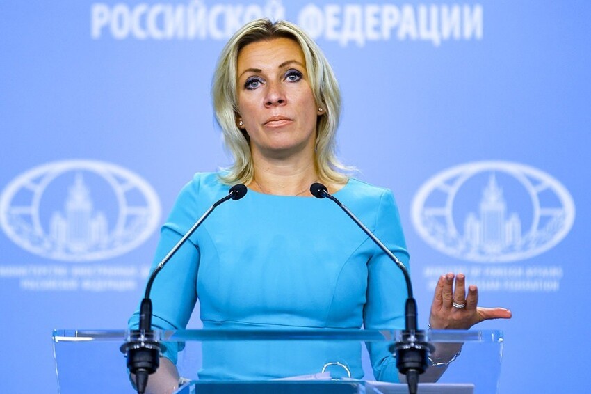 Будни "развитых демократий": Захарова оценила банковский расизм во Франции