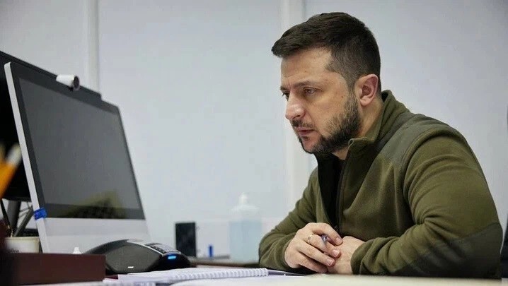"Это точно не капитуляция?": Зеленского обвинили в предательстве после переговоров в Стамбуле