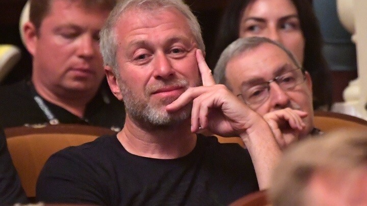 От Лаврова потребовали срочный ответ: Зачем Абрамович на переговорах?