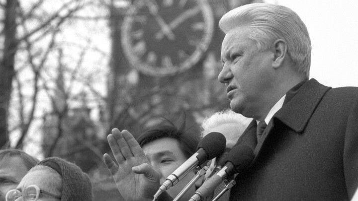 Названа главная ошибка Ельцина: НАТО развалилось ещё в 1991 году