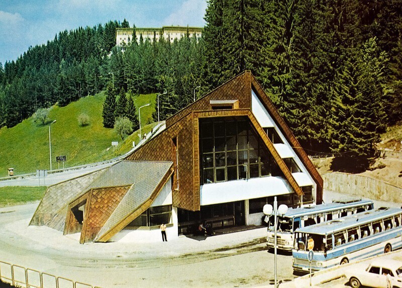1987 г., Пампорово автовокзал.