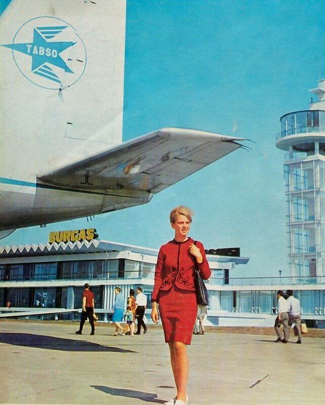 1960-е, стюардесса в аэропорту Бургас.