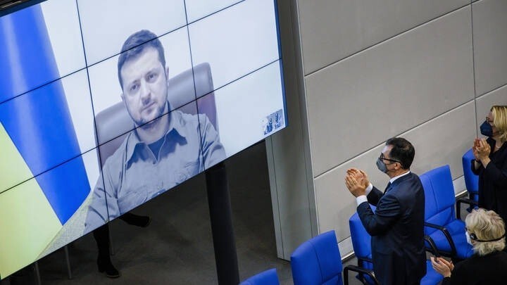Google обидел Зеленского, дойдя до оскорблений