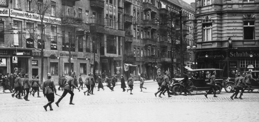 Как жила Германия до прихода Гитлера к власти