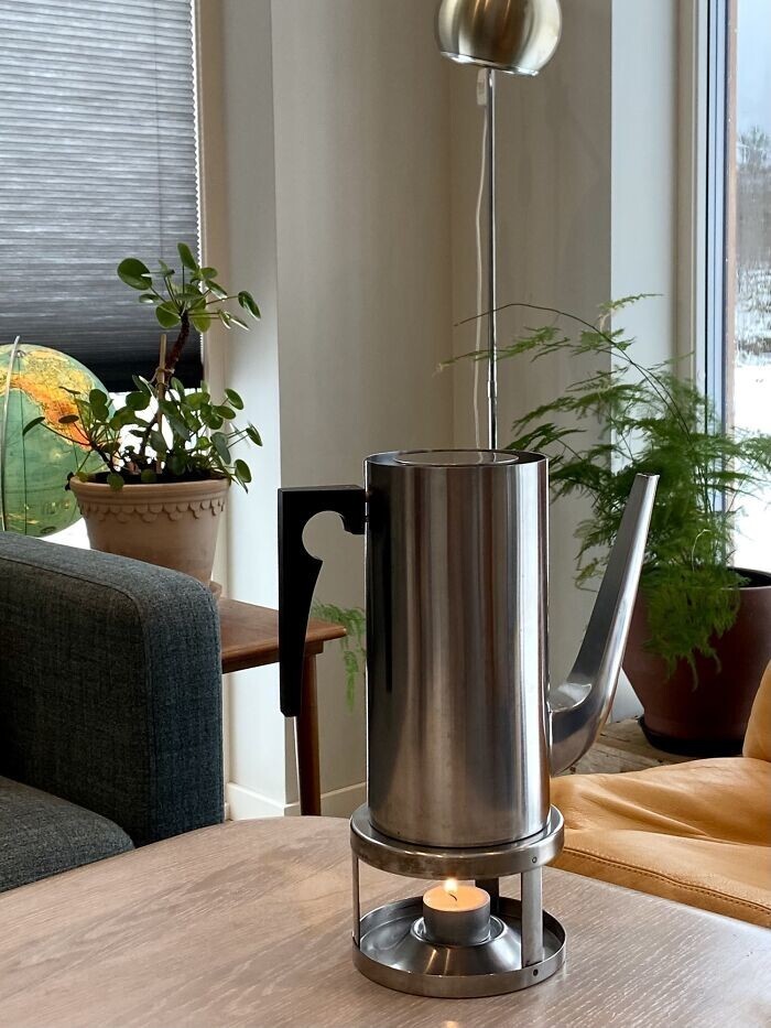 15. "Подарок моим родителям на свадьбу в конце 60-х. Кофейник Stelton Aj"