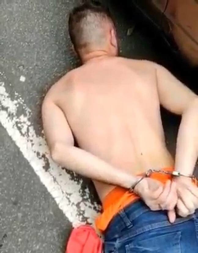 Удушение по-бразильски: превращение преступника в задержанного лёгким движением руки