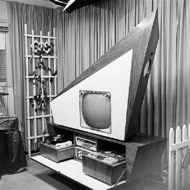 Как в 1957 году создали самую фантастическую телерадиолу