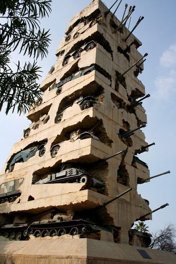 И бонус - военная техника в бетоне, Ливан
