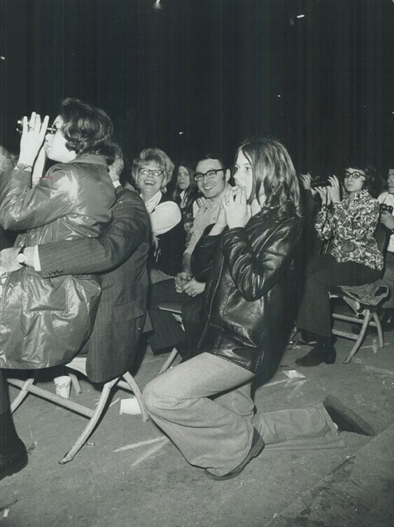 5 апреля 1972 года. Канада. На концерте Элвиса Пресли. Фото Fred Ross.
