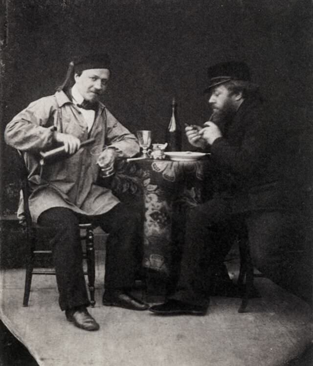 29. Первая фотография, на которой люди пьют и курят, 1850 г.