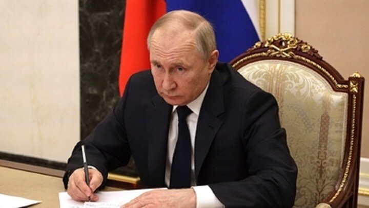 Изолировать невозможно: Путин ответил разом всем недругам России