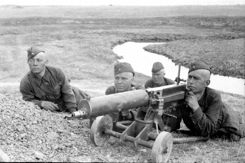 Ханпаша Нурадилов, убив 920 немцев, стал в 18 лет самым результативным пулеметчиком Великой Отечественной войны