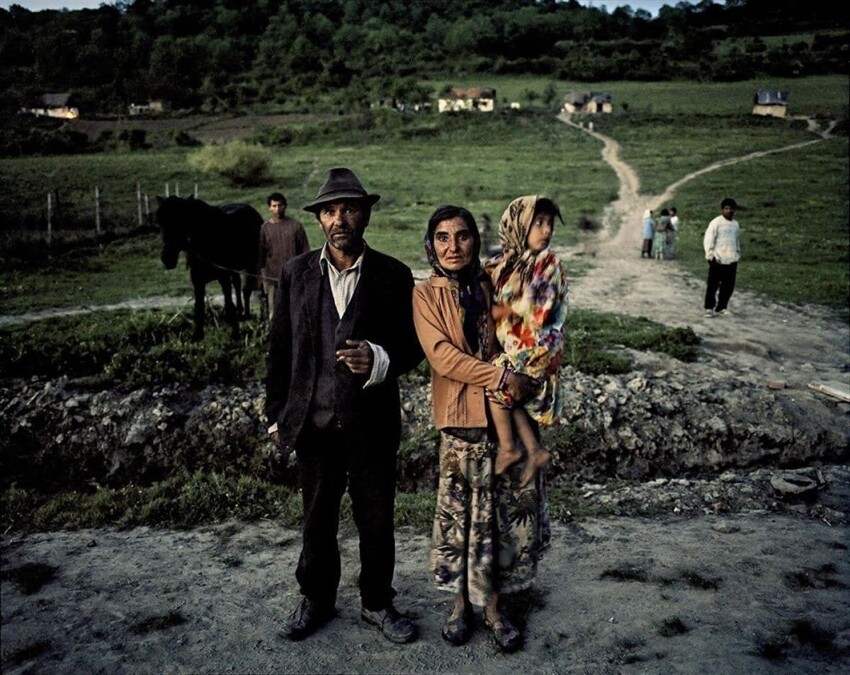 Датчанин 6 лет фотографировал цыган 21 века в разных странах, показывая их жизнь такой, как она есть