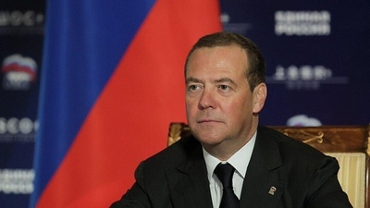 Медведев дал рецепт реакции на новое расширение НАТО: "Заметьте - не мы это предложили"