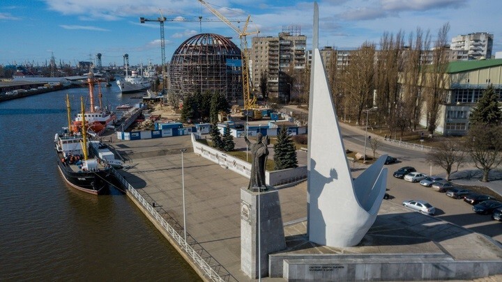 "Главное, не возвращайтесь": Русские достойно проводили поляков в Калининграде