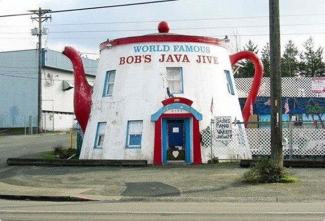 1. Ресторан Bob's Java Jive. Такома, штат Вашингтон, архитектор Берт Смайзер, 1927 г.