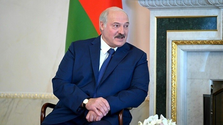 "Прийти, поплакать, извиниться": Лукашенко заявил о "модном" лицемерии Запада
