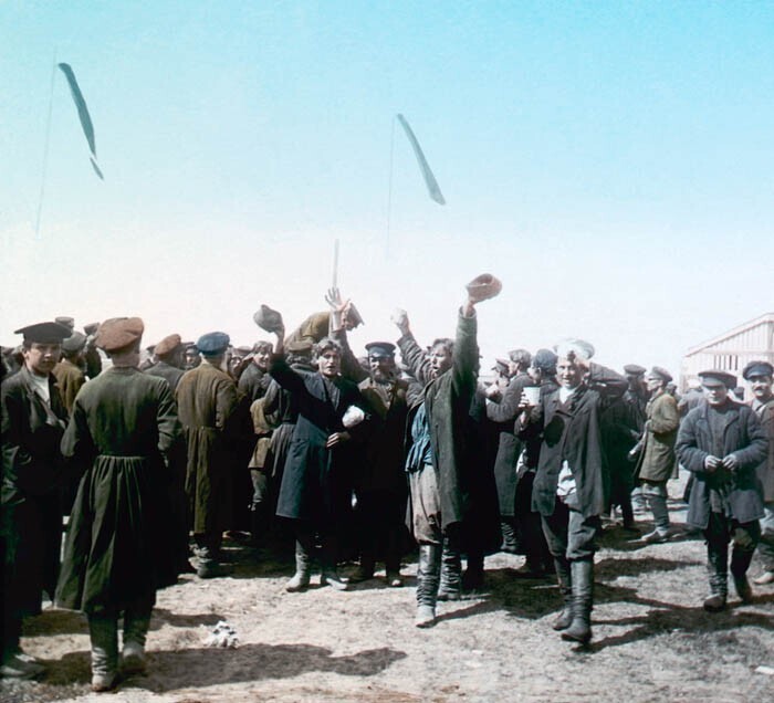 Народные гуляния на Ходынском поле 30 мая 1896 года. Москва.