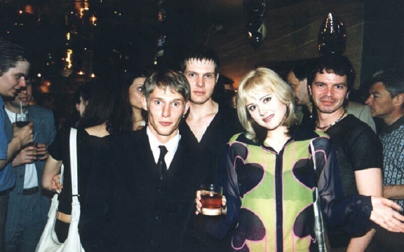 Певица Натали с солистом группы «Revoльvers» Алексеем Елистратовым. Россия, 2000 год