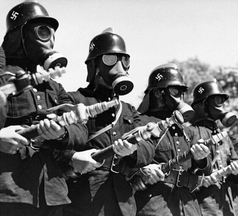 Подразделение пожарной полиции. Германия. 1940-е годы.