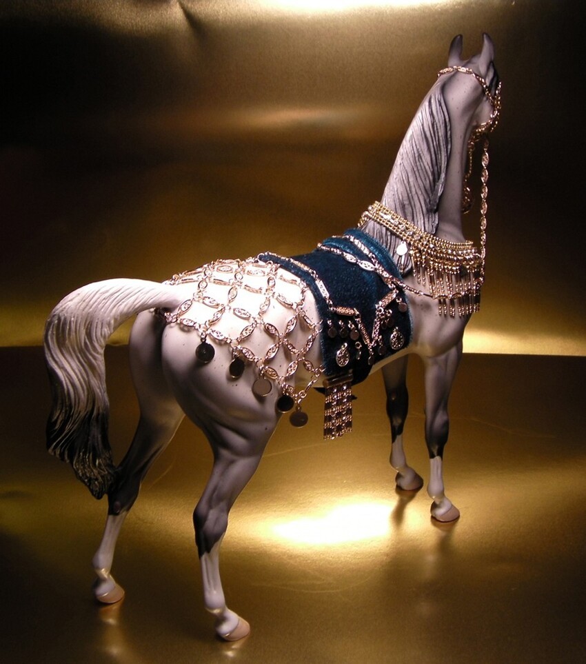 Искусство миниатюры. Конь из конюшни султана