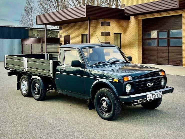 В Тольятти наладят выпуск уникальных трехосных внедорожников LADA Niva