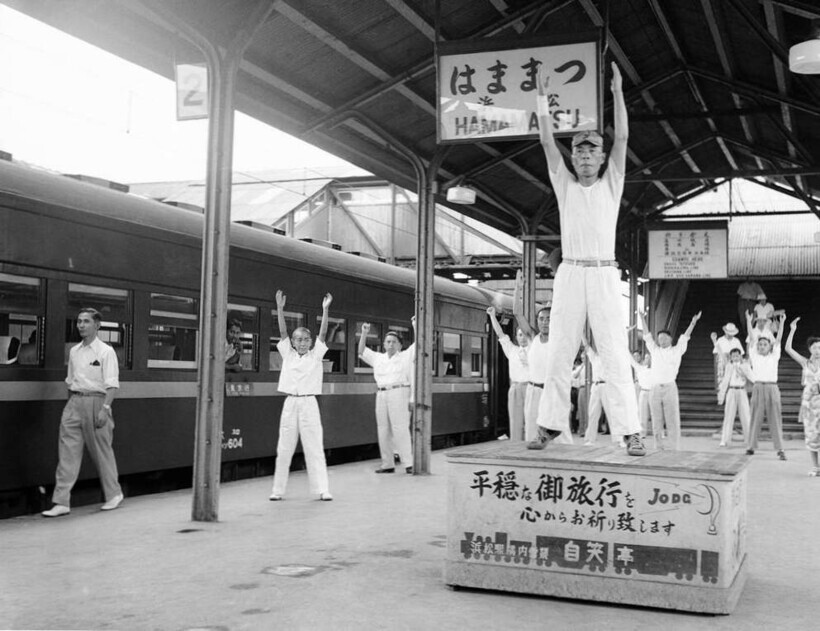 15 красноречивых фото о том, как Япония жила в 1950-е годы